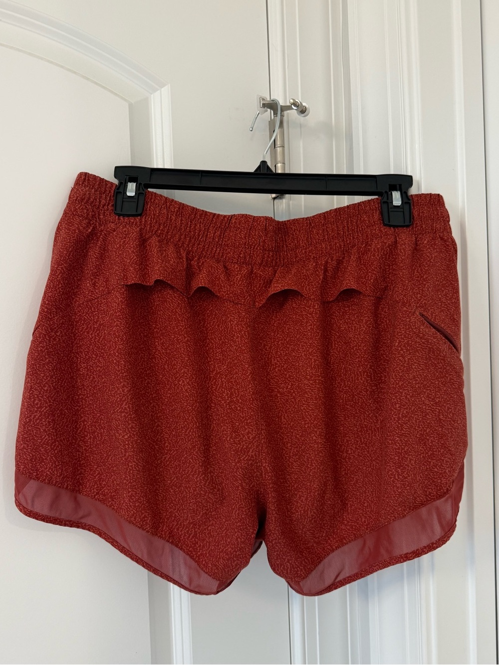 ATHLETA Mesh Racer Run Short - Picture 2 of 3